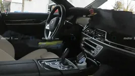 next-gen-bmw-7-series-test-mule-spy-photos.webp
