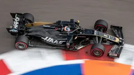 Haas-VF-19-Formel-1-2019-169FullWidth-cf52bc65-1664073.webp