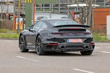 2020-porsche-911-turbo-s-34.webp