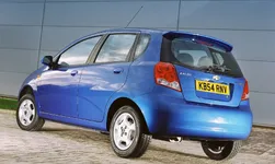 chevrolet-kalos-2003-2008-hatchback-3-door-exterior-1.webp