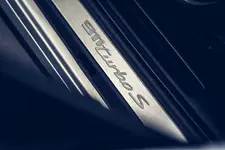 2021-Porsche-911-Turbo-S-10.jpg
