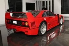 F40_006.webp