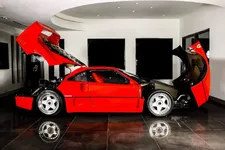 F40_004.webp