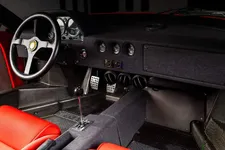 F40_013-1.webp