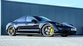 Porsche%20Taycan%202020%20UK-13.webp