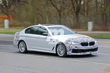 bmw-serie-5-facelift-202066186-1585730820_24.webp