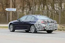2021-bmw-5-series-sedan-touring-10.webp