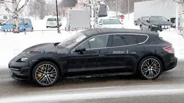 porsche-taycan-cross-turismo-new-spy-photo.webp