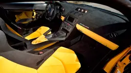 2014-lamborghini-gallardo-squadra-corse-mecum-22.webp