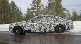 2021-rolls-royce-ghost-lwb-spy-14-300x163.webp