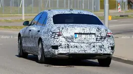 2021-mercedes-s-class-guard-spy-photo.webp
