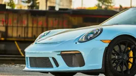 2018-Porsche-911-GT3-Gulf-Blue-11.webp