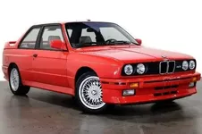 BMW-E30-M3-2.webp