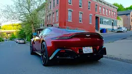 2020-Aston-Martin-Vantage.webp
