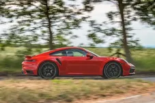 2-porsche-911-turbo-s-2020-uk-fd-hero-side.webp