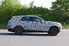 2022-mercedes-benz-glc-class-spied-up-close-looks-bigger_9.webp