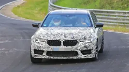 BMW-M5-CS-Erlkoenig-169FullWidth-f3dd102a-1694479.webp