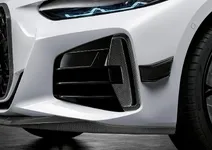 P90390687_highRes_the-all-new-bmw-4-se.webp