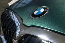 BMW-3-Series-Touring-Peridot-Green-03.webp