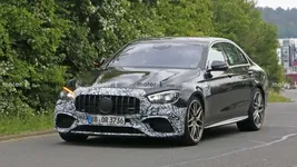 2021-mercedes-amg-e63-sedan-facelift-spy-photo.webp