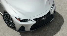 Lexus-940b-fcv-gallery-2000x1100_LEX-ISG-MY21-0004_M75.webp