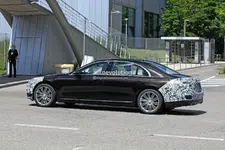 2021-mercedes-benz-s-class-w223-spied-nearly-naked-in-germany_9.webp