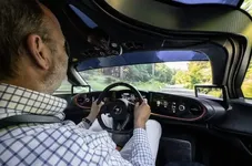16-mclaren-speedtail-2020-uk-fd-af-driving.webp