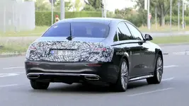 2021-mercedes-s-class-spy-photo-rear-quarter-view.webp