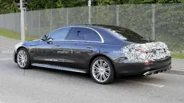 2021-mercedes-s-class-spy-photo-with-production-body.webp