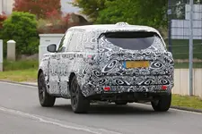2022-range-rover-looks-ready-to-redefine-luxury-suvs-in-latest-spy-photos_42.webp