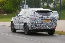 2022-range-rover-looks-ready-to-redefine-luxury-suvs-in-latest-spy-photos_41.webp