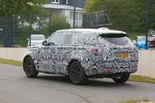 2022-range-rover-looks-ready-to-redefine-luxury-suvs-in-latest-spy-photos_40.webp