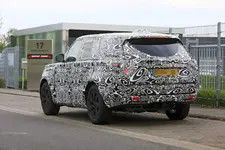 2022-range-rover-looks-ready-to-redefine-luxury-suvs-in-latest-spy-photos_22.webp