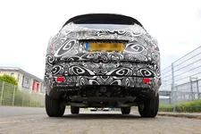 2022-range-rover-looks-ready-to-redefine-luxury-suvs-in-latest-spy-photos_7.webp