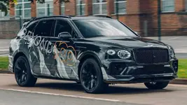 2021-bentley-bentayga-speed-teaser-front-3-4.webp