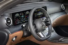 20C0327_010.webp