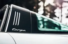 7a-porsche-911-targa-2020-uk-fd-glass.jpg