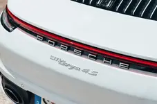 11-porsche-911-targa-2020-uk-fd-rear-badge.jpg