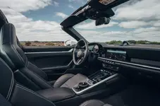 13-porsche-911-targa-2020-uk-fd-cabin.jpg