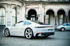 2020-Porsche-Exclusive-Manufaktur-911-Carrera-S-inspired-by-first-911-imported-to-Australia-1.jpg