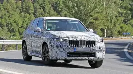 2022-bmw-x1-spy-photo-front(3).webp