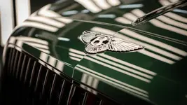 bentley-flying-spur-badge.webp bentley-flying-spur-badge.webp