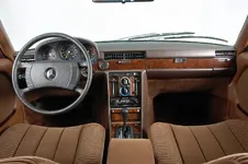 05C2263_180.webp