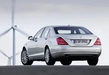 10C992_13.webp