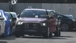 maserati-small-suv-first-spy-photo.webp