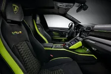 2021-Lamborghini-Urus-Graphite-Capsule-7.webp
