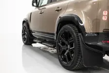 land-rover-defender-estate-fcb022d69845.webp