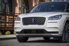 All-New-Lincoln-Corsair-Grand-Touring-CeramicPearl06.webp