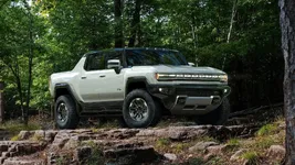 ev-reveal-ext-gallery-007-GMC-Hummer-BT1XX-FN-v1-0.jpg ev-reveal-ext-gallery-007-GMC-Hummer-BT1XX-FN-v1-0.jpg