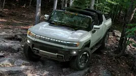allerypreview1-006-GMC-Hummer-BT1XX-FN-topoff-v1-0.webp